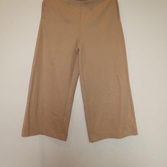 Uniqlo Wide Leg Pants - Picture 6 of 8